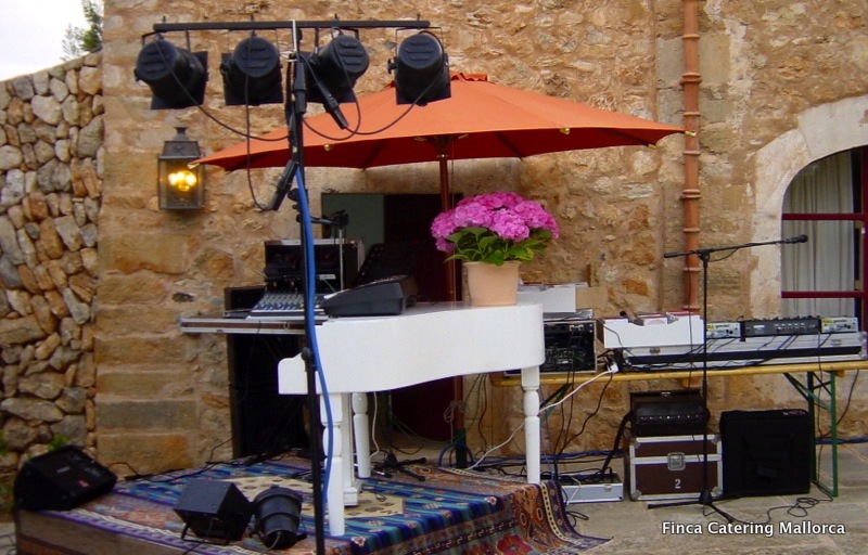 Finca Catering Mallorca Hochzeiten Events 3 - Music & More